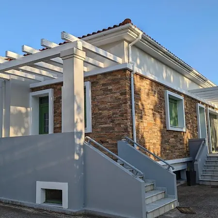 Moschatella House - 3 Double Ensuites Semesterbostad *